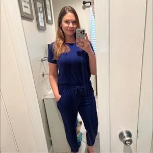 Meet your Posher, Adriana